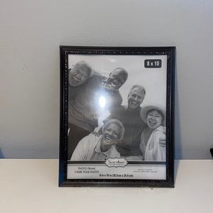 BRAND NEW 8 x 10 Picture Frame 🖼